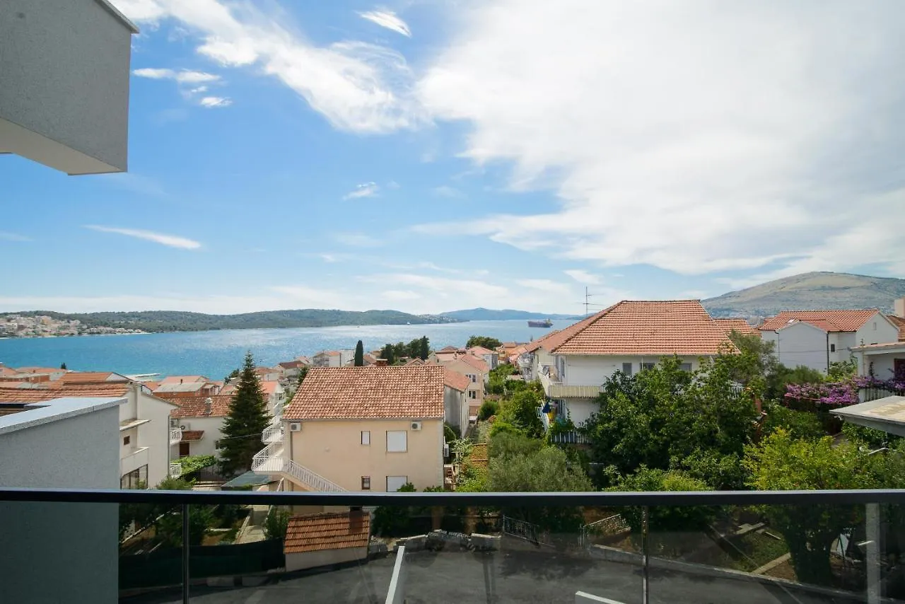Apartmani Bauman 2 Og 1Zimmer Wohnung Trogir 0*,  Croatia