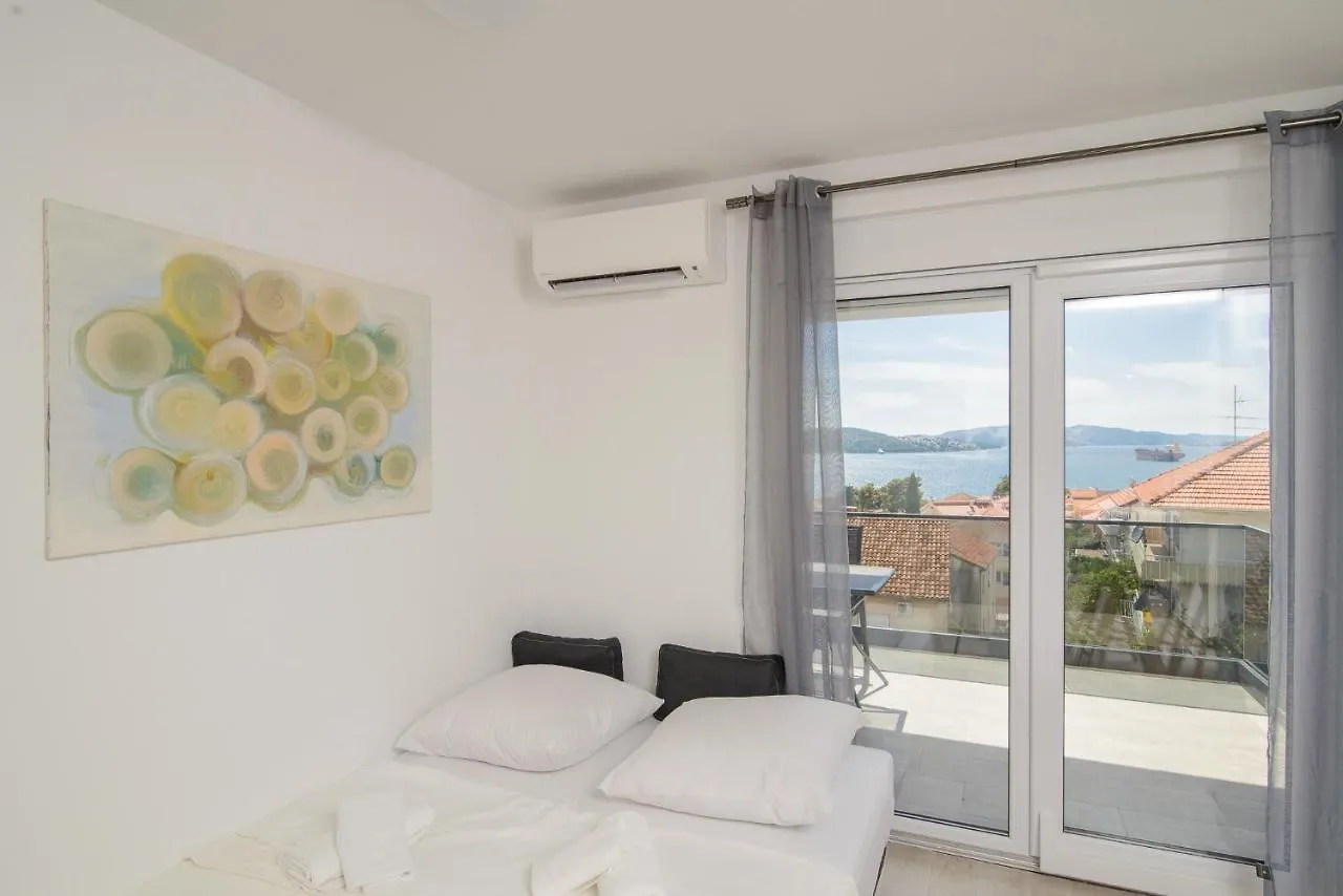 Apartmani Bauman 2 Og 1Zimmer Wohnung Trogir Apartmán